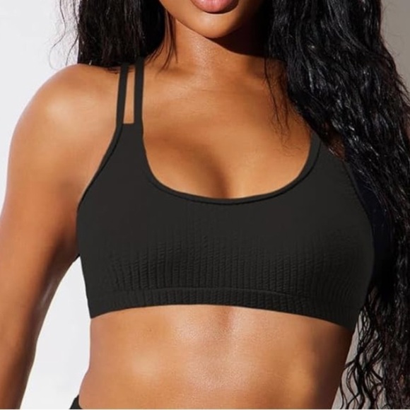 Nwt black large bikini top removable pads adjustable straps - Picture 2 of 5